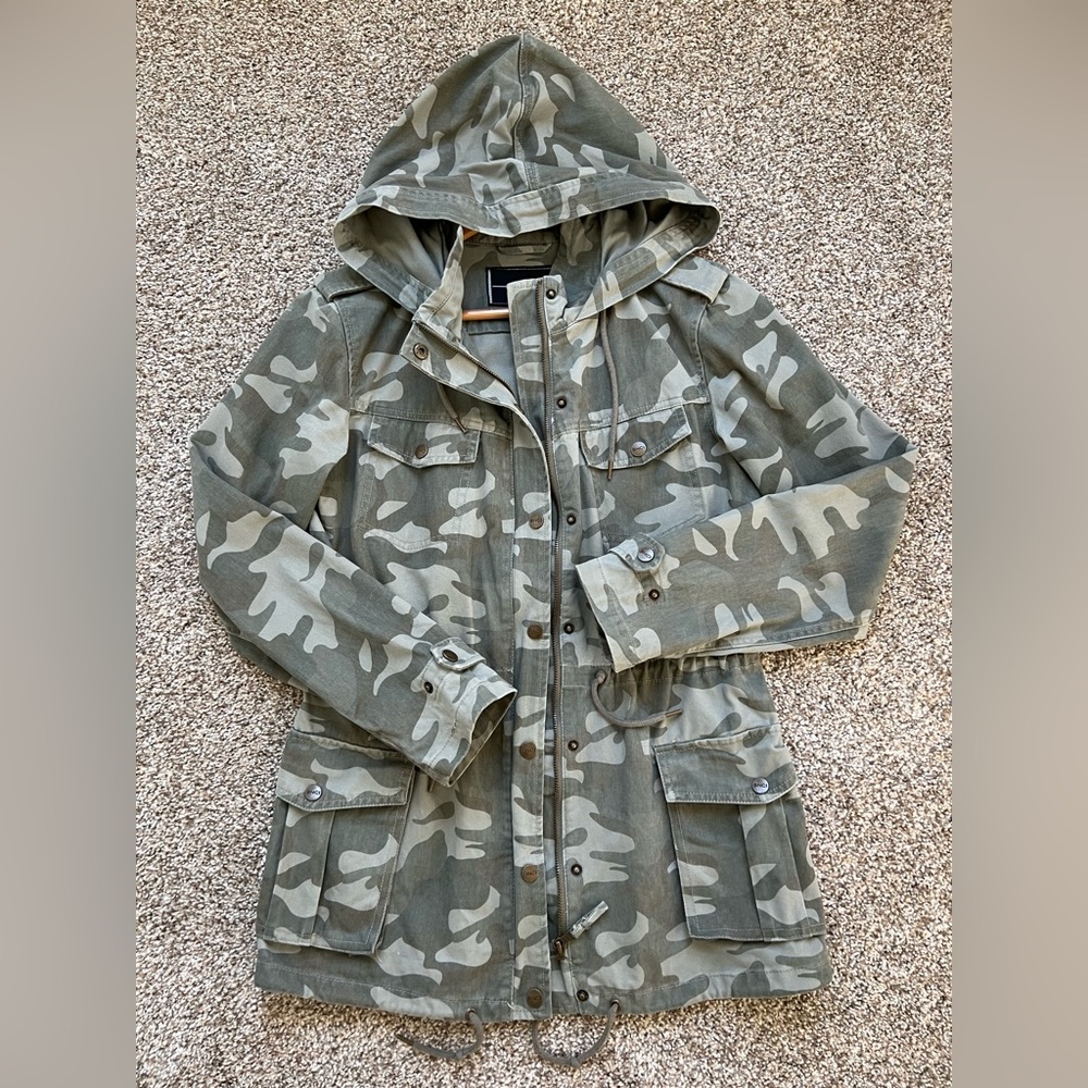 BNCI Camo Jacket size US Small